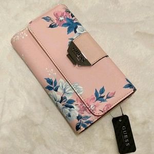 GUESS Wallet